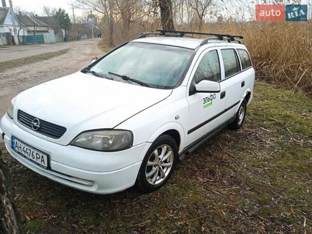 Белый Опель Астра, объемом двигателя 1.69 л и пробегом 620 тыс. км за 2500 $, фото 4 на Automoto.ua