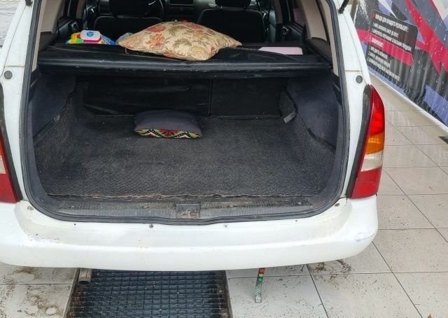 Белый Опель Астра, объемом двигателя 1.6 л и пробегом 266 тыс. км за 3700 $, фото 8 на Automoto.ua