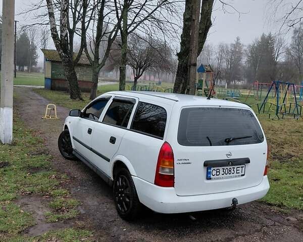 Белый Опель Астра, объемом двигателя 1.6 л и пробегом 285 тыс. км за 3000 $, фото 5 на Automoto.ua