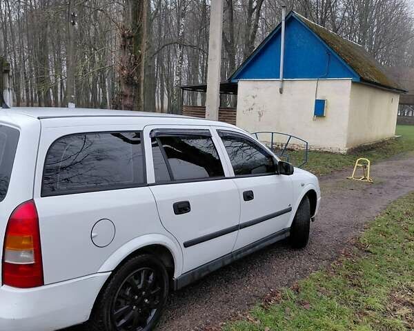 Белый Опель Астра, объемом двигателя 1.6 л и пробегом 285 тыс. км за 3000 $, фото 8 на Automoto.ua
