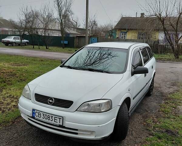 Белый Опель Астра, объемом двигателя 1.6 л и пробегом 285 тыс. км за 3000 $, фото 1 на Automoto.ua