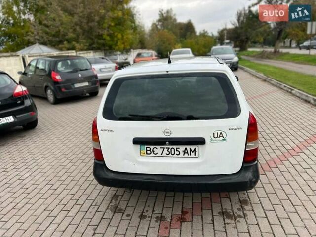 Белый Опель Астра, объемом двигателя 1.69 л и пробегом 222 тыс. км за 1850 $, фото 1 на Automoto.ua
