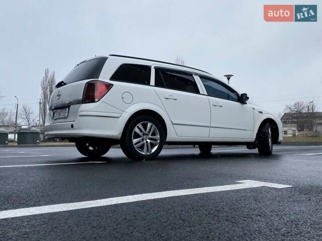 Білий Опель Астра, об'ємом двигуна 1.6 л та пробігом 271 тис. км за 4200 $, фото 4 на Automoto.ua