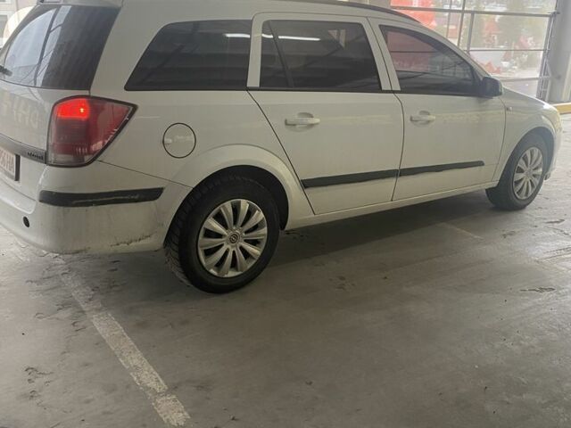 Білий Опель Астра, об'ємом двигуна 1.7 л та пробігом 330 тис. км за 3400 $, фото 3 на Automoto.ua