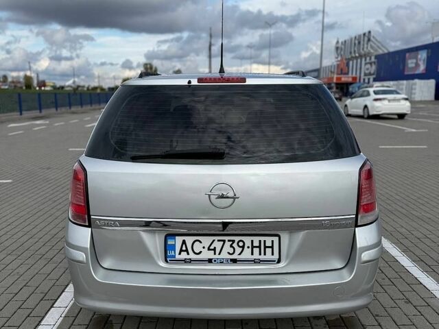 Білий Опель Астра, об'ємом двигуна 1.6 л та пробігом 206 тис. км за 4700 $, фото 5 на Automoto.ua