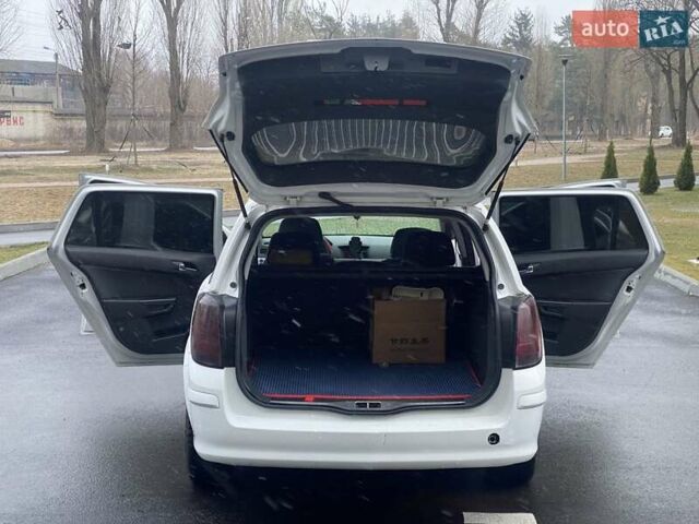 Білий Опель Астра, об'ємом двигуна 1.6 л та пробігом 271 тис. км за 4200 $, фото 11 на Automoto.ua