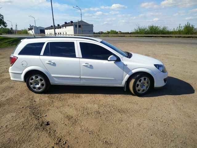 Белый Опель Астра, объемом двигателя 1.9 л и пробегом 250 тыс. км за 4999 $, фото 3 на Automoto.ua