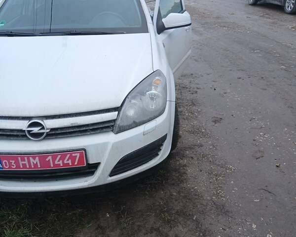 Білий Опель Астра, об'ємом двигуна 1.6 л та пробігом 199 тис. км за 5000 $, фото 1 на Automoto.ua