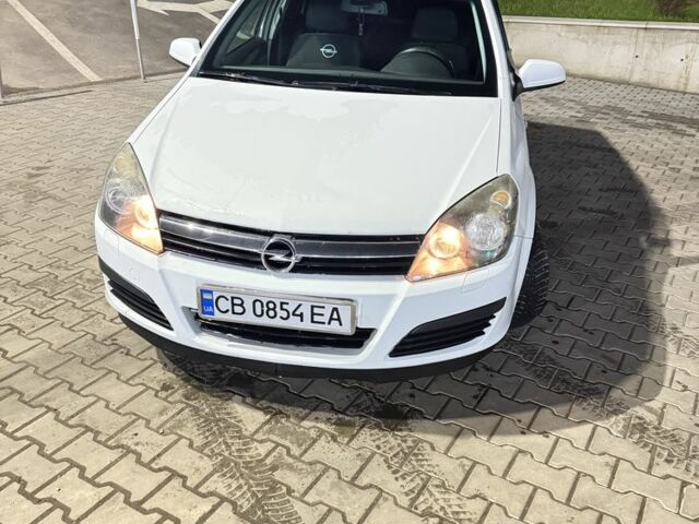 Белый Опель Астра, объемом двигателя 1.9 л и пробегом 400 тыс. км за 3600 $, фото 3 на Automoto.ua