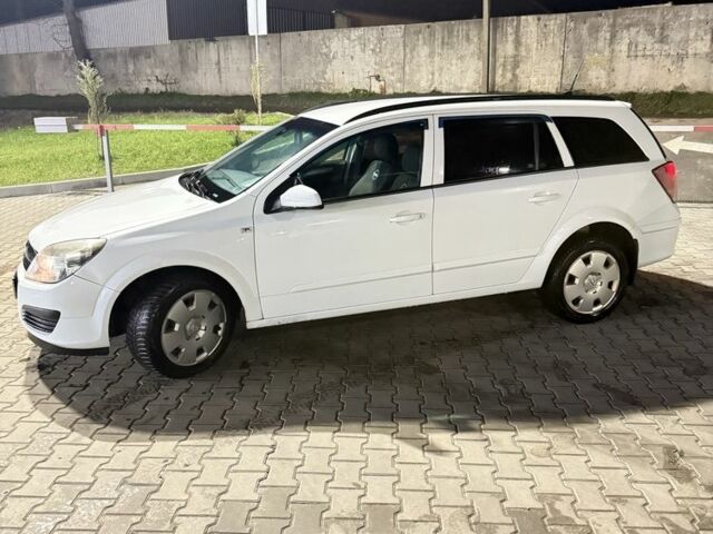 Белый Опель Астра, объемом двигателя 1.9 л и пробегом 400 тыс. км за 3600 $, фото 1 на Automoto.ua