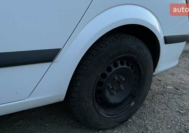 Белый Опель Астра, объемом двигателя 1.6 л и пробегом 252 тыс. км за 5200 $, фото 10 на Automoto.ua