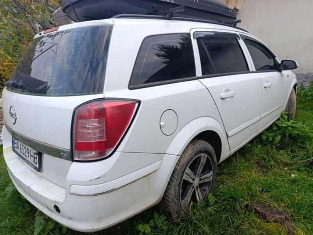 Білий Опель Астра, об'ємом двигуна 1.6 л та пробігом 275 тис. км за 4325 $, фото 7 на Automoto.ua