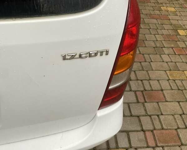 Белый Опель Астра, объемом двигателя 1.7 л и пробегом 314 тыс. км за 3800 $, фото 9 на Automoto.ua