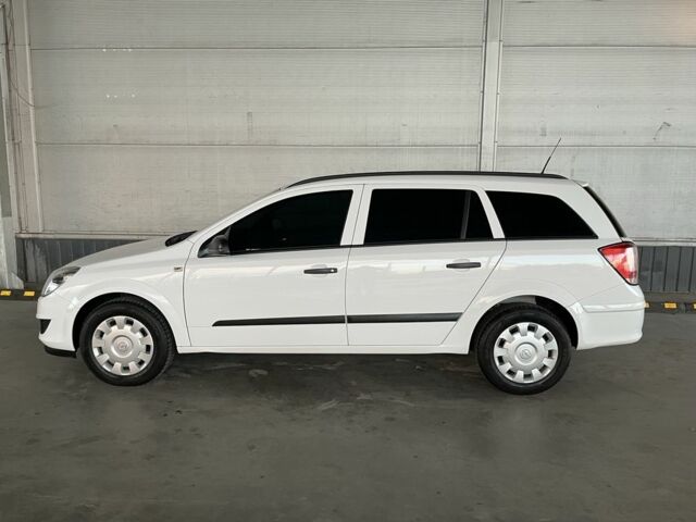 Білий Опель Астра, об'ємом двигуна 1.6 л та пробігом 189 тис. км за 4999 $, фото 1 на Automoto.ua