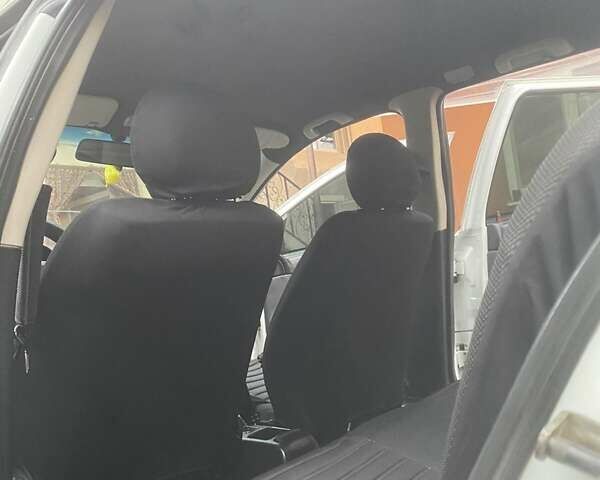 Белый Опель Астра, объемом двигателя 1.7 л и пробегом 314 тыс. км за 3800 $, фото 4 на Automoto.ua