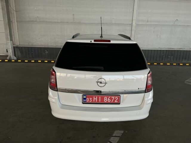 Білий Опель Астра, об'ємом двигуна 1.6 л та пробігом 189 тис. км за 4999 $, фото 2 на Automoto.ua