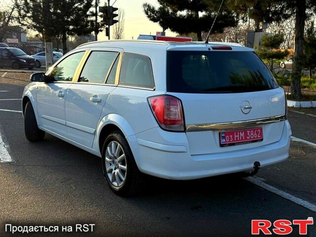 Белый Опель Астра, объемом двигателя 1.6 л и пробегом 225 тыс. км за 5300 $, фото 1 на Automoto.ua