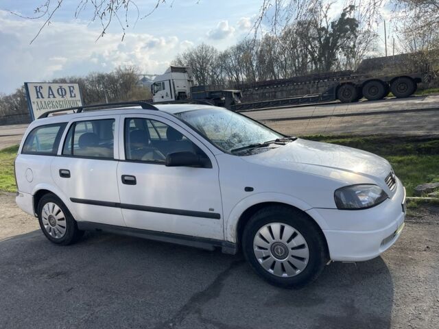 Белый Опель Астра, объемом двигателя 1.7 л и пробегом 37 тыс. км за 4500 $, фото 1 на Automoto.ua