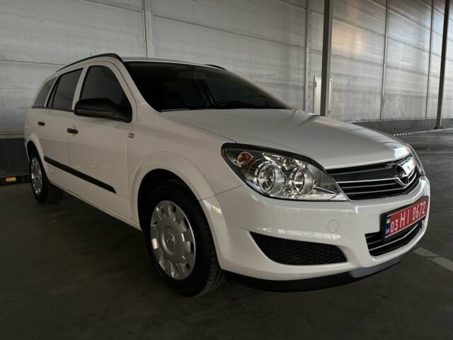 Білий Опель Астра, об'ємом двигуна 1.6 л та пробігом 189 тис. км за 4999 $, фото 4 на Automoto.ua