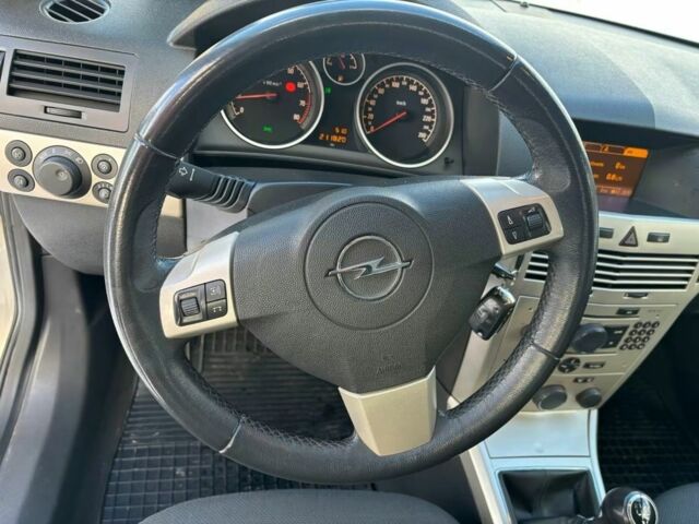 Білий Опель Астра, об'ємом двигуна 0 л та пробігом 211 тис. км за 4899 $, фото 18 на Automoto.ua