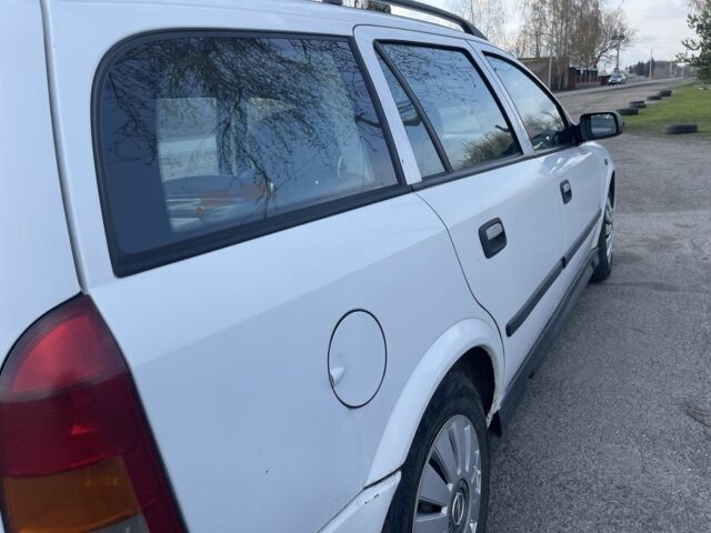 Белый Опель Астра, объемом двигателя 1.7 л и пробегом 37 тыс. км за 4500 $, фото 7 на Automoto.ua