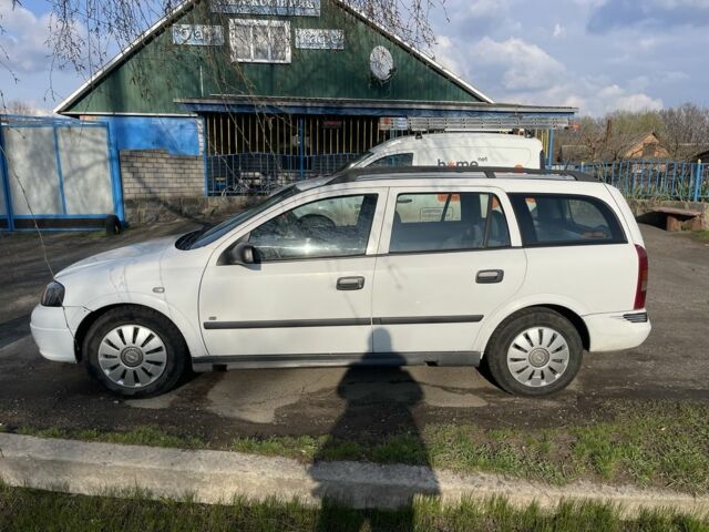 Белый Опель Астра, объемом двигателя 1.7 л и пробегом 37 тыс. км за 4500 $, фото 4 на Automoto.ua