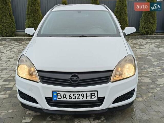 Білий Опель Астра, об'ємом двигуна 1.6 л та пробігом 279 тис. км за 3650 $, фото 6 на Automoto.ua