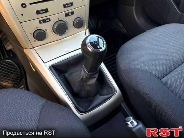 Белый Опель Астра, объемом двигателя 1.6 л и пробегом 225 тыс. км за 5300 $, фото 7 на Automoto.ua