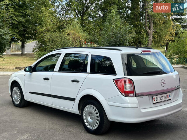 Белый Опель Астра, объемом двигателя 1.6 л и пробегом 175 тыс. км за 4500 $, фото 16 на Automoto.ua
