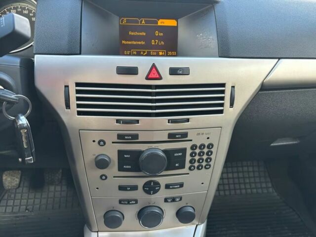 Білий Опель Астра, об'ємом двигуна 0 л та пробігом 211 тис. км за 4899 $, фото 17 на Automoto.ua