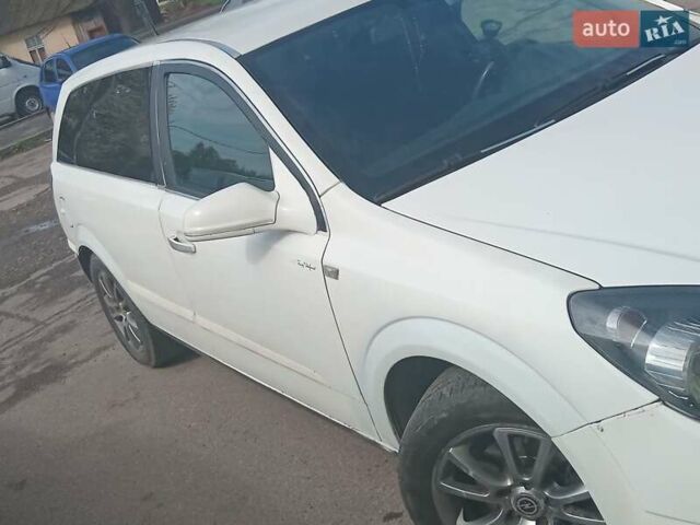 Белый Опель Астра, объемом двигателя 1.3 л и пробегом 290 тыс. км за 3100 $, фото 7 на Automoto.ua