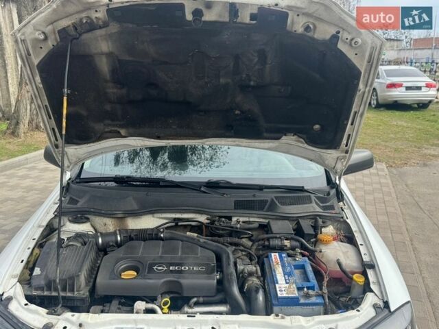 Белый Опель Астра, объемом двигателя 1.69 л и пробегом 375 тыс. км за 2900 $, фото 32 на Automoto.ua