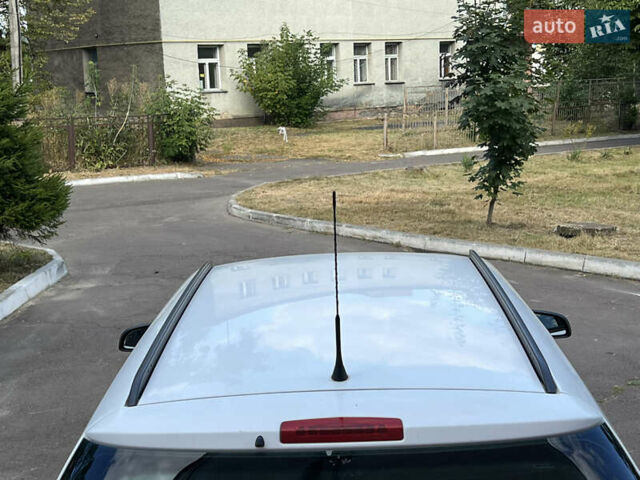 Белый Опель Астра, объемом двигателя 1.6 л и пробегом 175 тыс. км за 4500 $, фото 20 на Automoto.ua