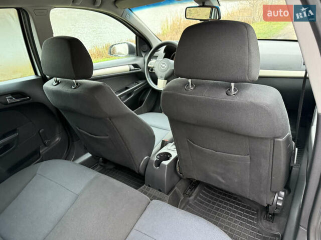 Білий Опель Астра, об'ємом двигуна 1.6 л та пробігом 219 тис. км за 5800 $, фото 9 на Automoto.ua