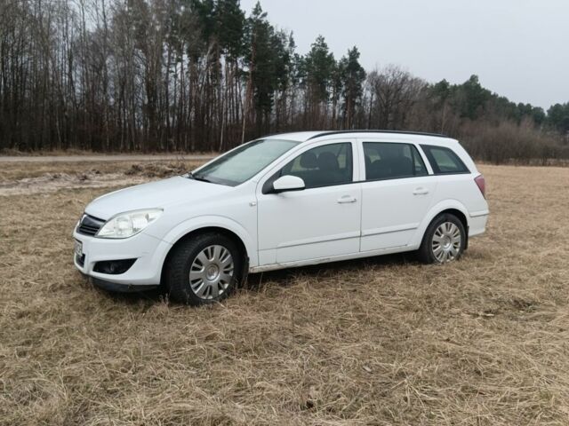 Белый Опель Астра, объемом двигателя 1.7 л и пробегом 290 тыс. км за 3600 $, фото 1 на Automoto.ua