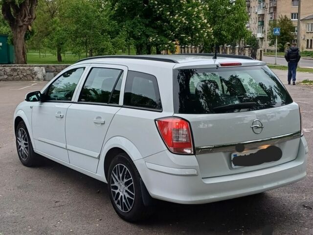 Белый Опель Астра, объемом двигателя 0 л и пробегом 155 тыс. км за 5299 $, фото 3 на Automoto.ua