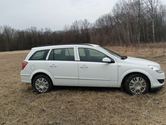 Белый Опель Астра, объемом двигателя 1.7 л и пробегом 290 тыс. км за 3600 $, фото 3 на Automoto.ua