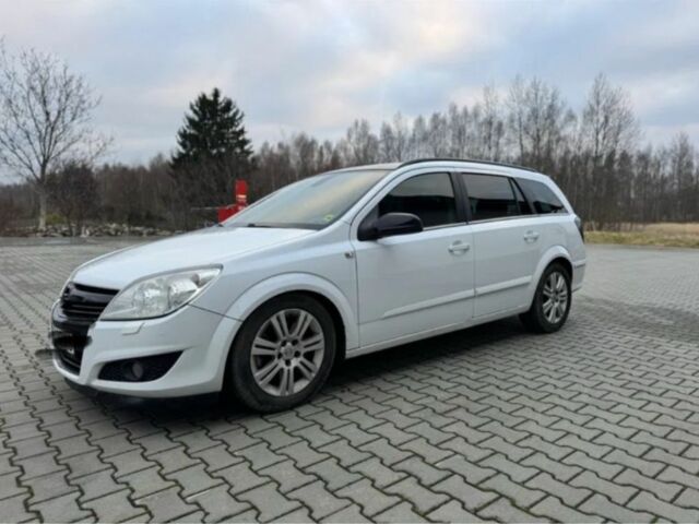 Белый Опель Астра, объемом двигателя 1.7 л и пробегом 324 тыс. км за 2150 $, фото 1 на Automoto.ua