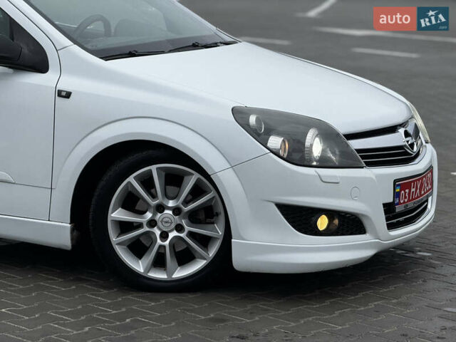 Белый Опель Астра, объемом двигателя 1.8 л и пробегом 166 тыс. км за 5750 $, фото 3 на Automoto.ua