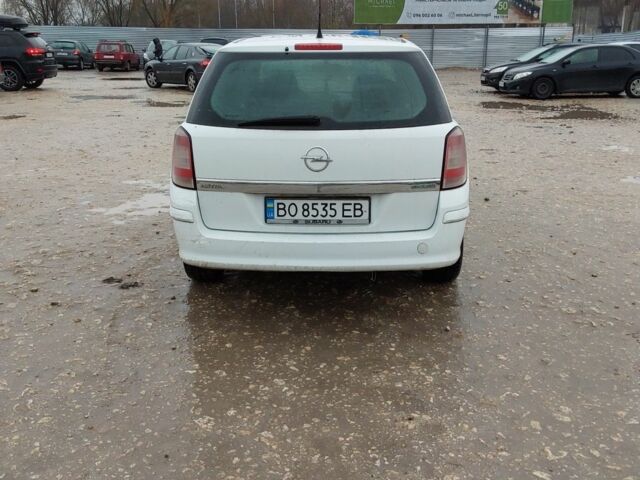 Білий Опель Астра, об'ємом двигуна 1.2 л та пробігом 249 тис. км за 4251 $, фото 2 на Automoto.ua