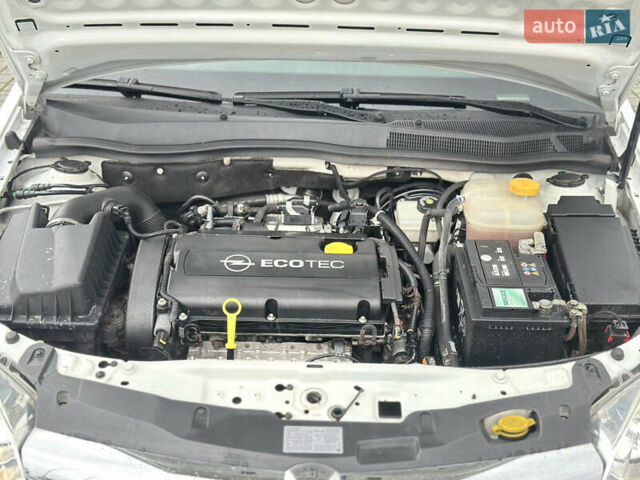 Белый Опель Астра, объемом двигателя 1.8 л и пробегом 203 тыс. км за 6450 $, фото 20 на Automoto.ua