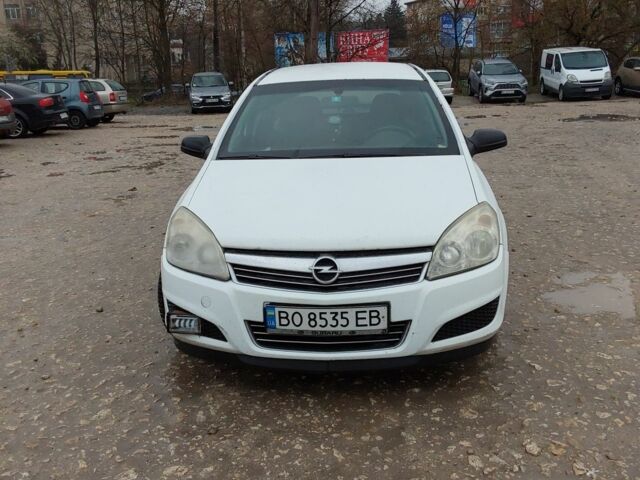 Білий Опель Астра, об'ємом двигуна 1.2 л та пробігом 249 тис. км за 4251 $, фото 3 на Automoto.ua