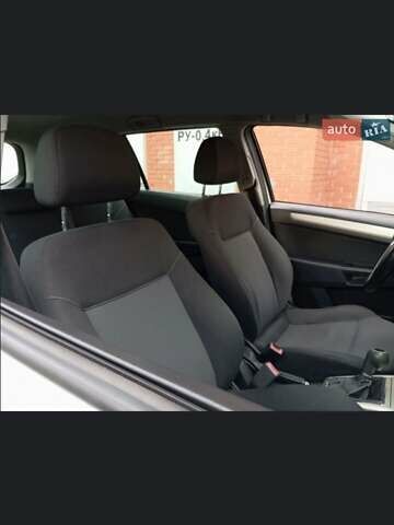 Білий Опель Астра, об'ємом двигуна 1.7 л та пробігом 250 тис. км за 5100 $, фото 4 на Automoto.ua