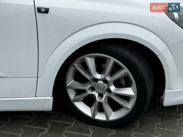 Белый Опель Астра, объемом двигателя 1.8 л и пробегом 166 тыс. км за 5750 $, фото 26 на Automoto.ua