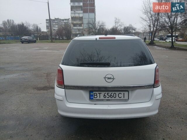 Білий Опель Астра, об'ємом двигуна 1.7 л та пробігом 211 тис. км за 5600 $, фото 1 на Automoto.ua
