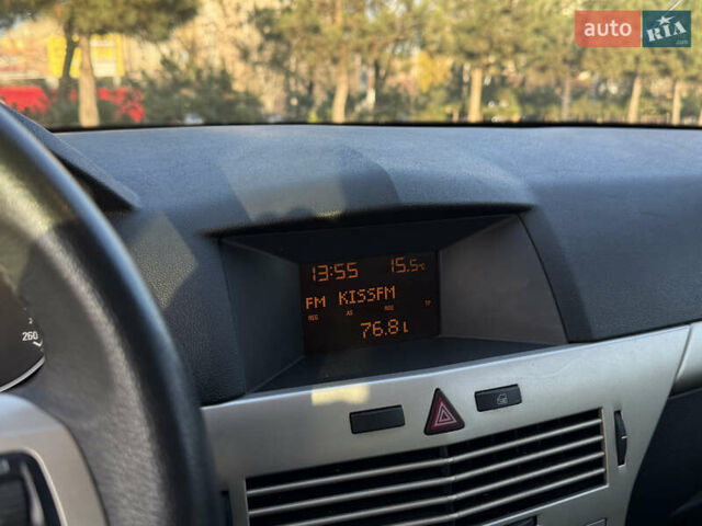 Білий Опель Астра, об'ємом двигуна 1.6 л та пробігом 220 тис. км за 6600 $, фото 20 на Automoto.ua