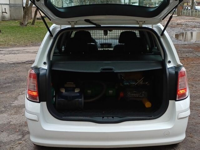 Белый Опель Астра, объемом двигателя 0 л и пробегом 155 тыс. км за 5299 $, фото 6 на Automoto.ua