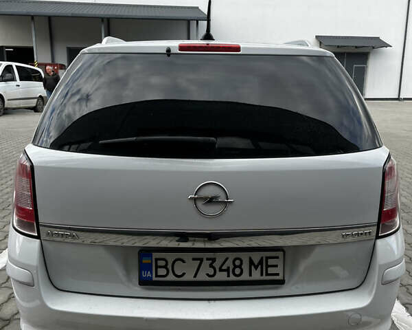 Білий Опель Астра, об'ємом двигуна 1.7 л та пробігом 287 тис. км за 5650 $, фото 5 на Automoto.ua