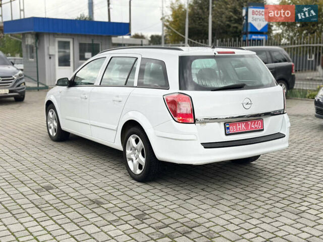 Белый Опель Астра, объемом двигателя 1.8 л и пробегом 203 тыс. км за 6450 $, фото 3 на Automoto.ua