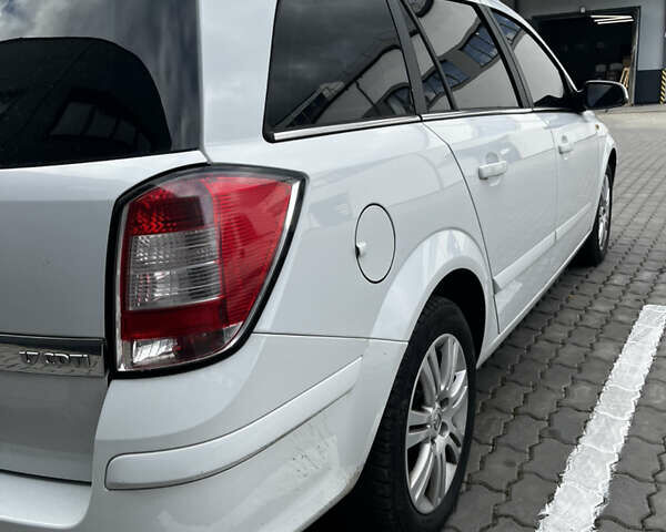 Білий Опель Астра, об'ємом двигуна 1.7 л та пробігом 287 тис. км за 5650 $, фото 2 на Automoto.ua